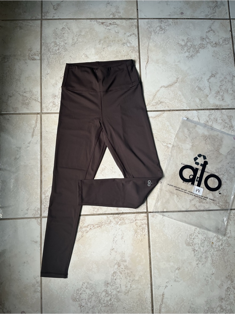ALO Yoga Kids Leggings in Dark Brown